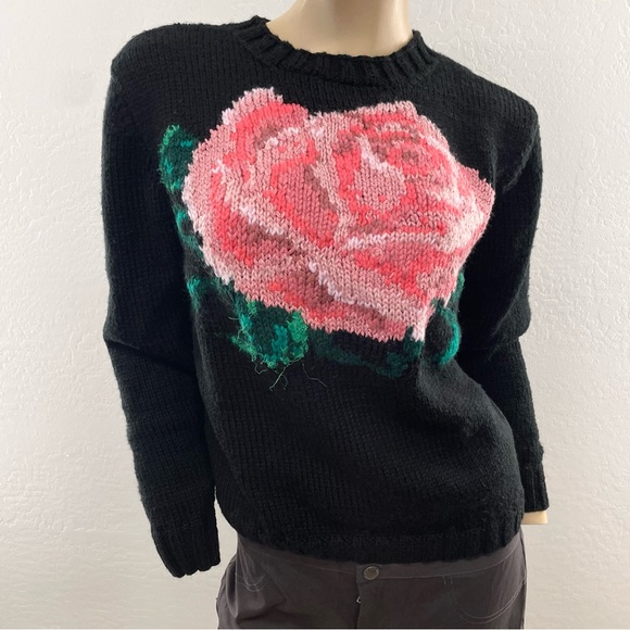 Vintage- black hand knit pink rose sweater- s/m - Picture 9 of 15